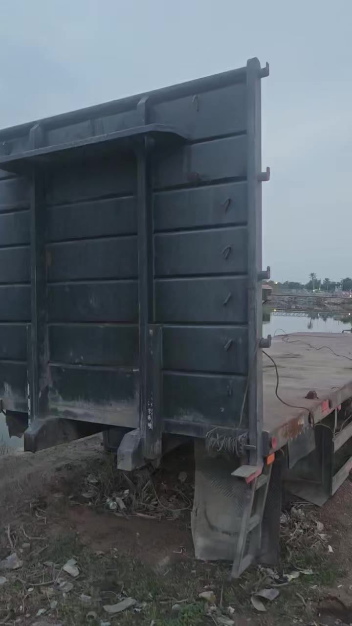 سلام عليكم
صطحه سرائيليه لبيع ابو الخصيب 
طول ٨ متر   مثل ما موضح بل تصوير 
سعر ٢٠ وبيهه مجال قليل 
***********
