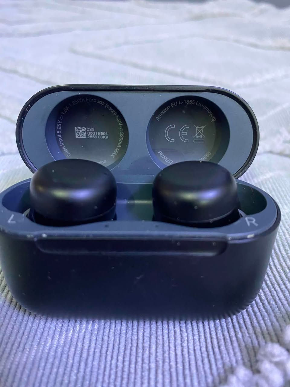 eco buds من امزون عزل ضوضاء سماعه راقيه تكدر تبحث عنها وتشوف مواصفاتها نضافه 90%  للاستفسار راسل الرقم ***********
