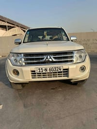 باجيرو موديل 2010 حبتور مري شفط دمام تحكم ستيرن كشنات جلد وكهربائي مكي...