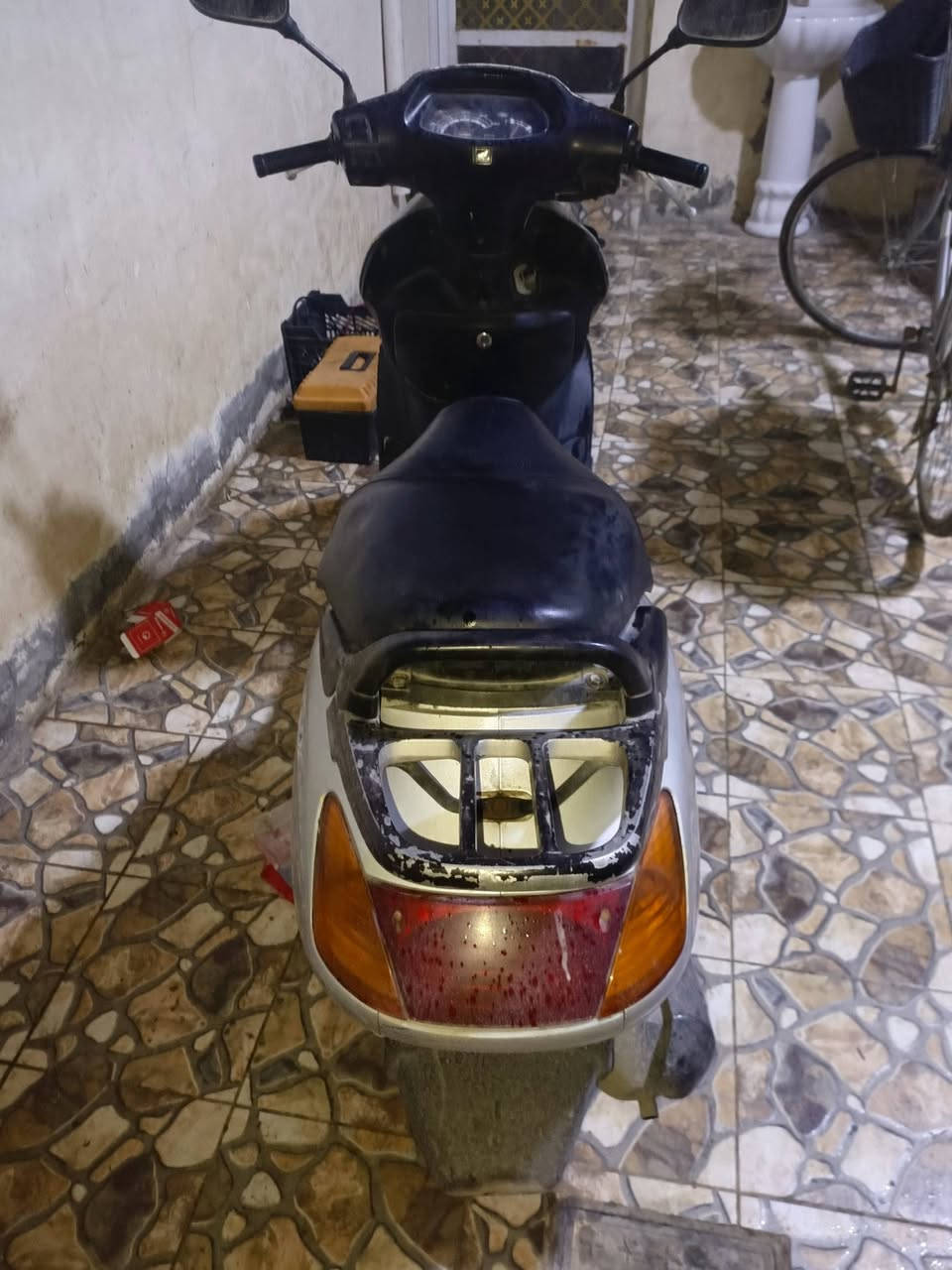 دراجه سبيسي سرعه 100لبيع سعر 450 مكاني ديالى دور زراعه ***********
