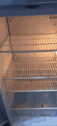 السلام عليكم ثلاجه البيع سعر ١٥٠ المكان كربلاء
***********
