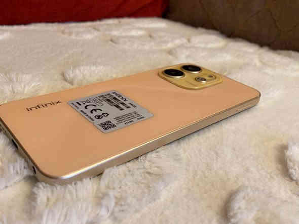 للبيع فقط 
انفنكس سمارت 9 اخو جديد شخط ما بي لا داخل تصليح ولا مبدل شي كفاله عامه / بدون ملحقات /ذ128 و رام 4 جهاز جدا نضيف مواصفات معروفه وشاشه 120hz العاب 60fps و السعر 95 الف مجال جدا بسيط 
مكاني بغداد العامريه للأتصال ***********
