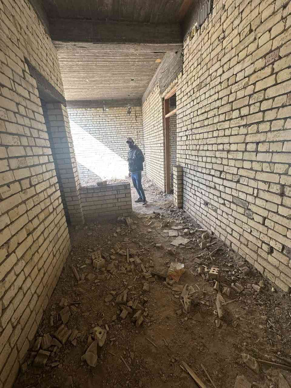 ✅ للبيع هيكل طابو زراعي سند 25
📍 الموقع: حي الأسرى – مقابل الكفيل – على الشارع المؤدي إلى كلية الكوت الجامعة
📐 المساحة: 200 متر
🏠 المواصفات: طابق واحد (هيكل جاهز)
💰 السعر: جداً مناسب

📞 للاستفسار والمزيد من التفاصيل يرجى التواصل على الواتساب او اتصال ***********
