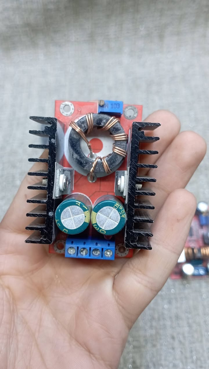 5 قطع بهذا الشكل
الي يفيده يراسلني


**إذا كنت صاحب هذا الإعلان وتريد حذفه لأي سبب، رجاءا أرسل رسالة إلى الدعم الفني**