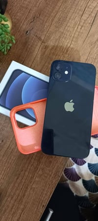 جهاز للبيع 12  ذاكرة 128 جهاز نضافه 100+100 بي بس هاذ الخط كلش خفيف وم...