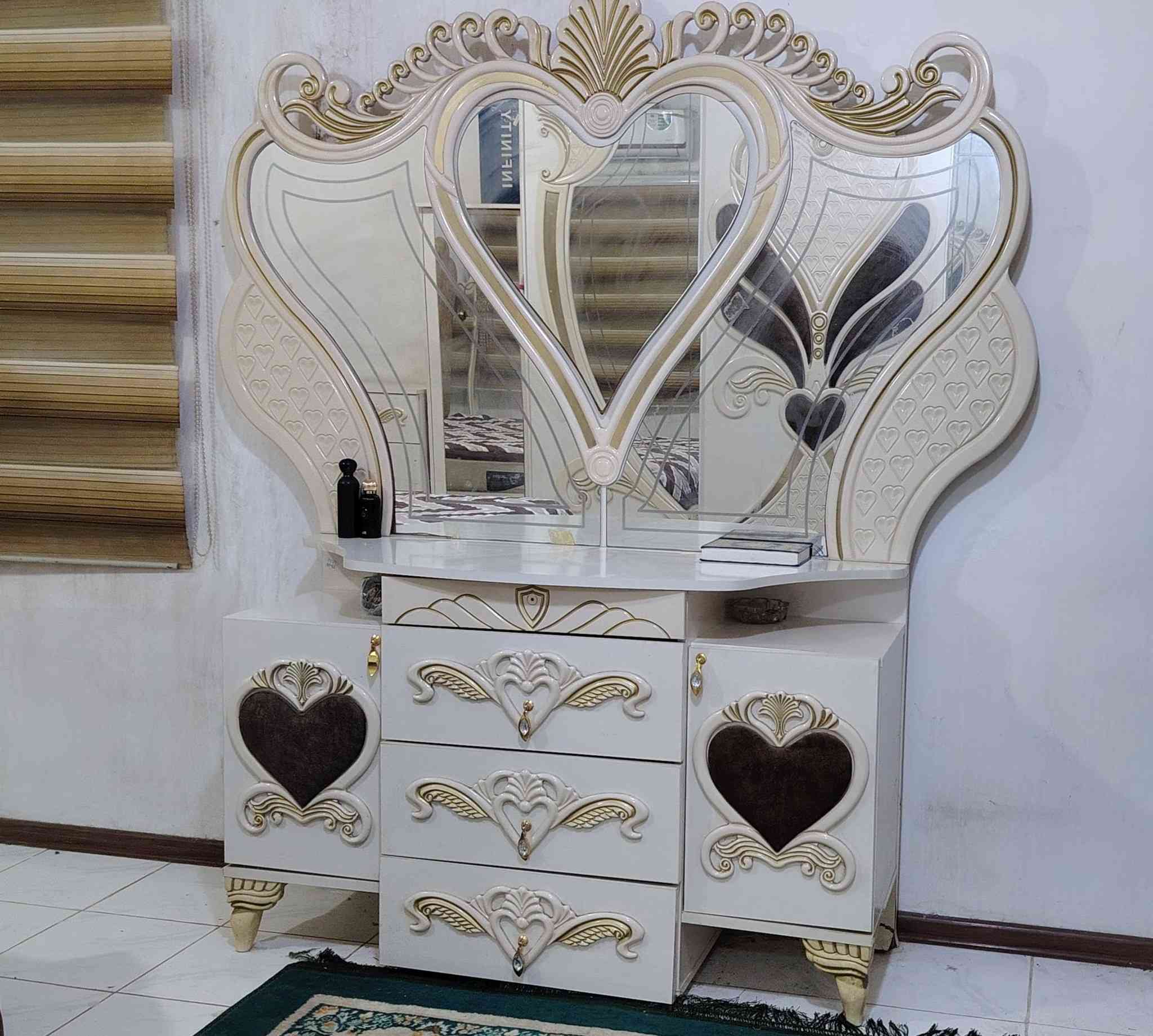 غرفه نوم تركيه 9 قطع مع دوشك طبي بسعر 1300000
للاستفسار واتساب ***********
مكاني نجف
