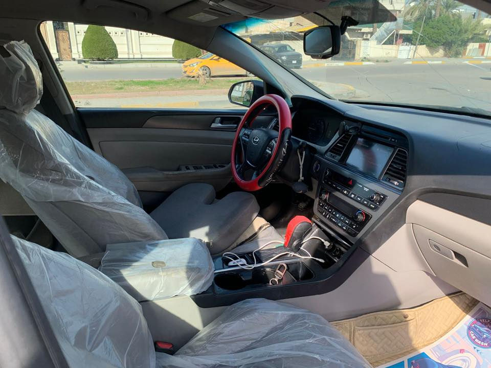 سوناتا 2015
رقم اربيل 
محرك جي دي اي مبدل قبل فتره لا تنقيص ولا تبخير 
وارد امريكي 
ضربه امريكا صبغ بالجاملغ الخلفي 
بالعراق بيها مبدل جاملغ وبنيد امامي ومصبوغات والجاملغ الثاني مصبوغ بدون تبديل بدون ايرباك ومبدل جنطه ومصبوغ ويرادلها بولش 
بصمه 
كشنات تدفئه كهرباء 
كشنات جلد 
دكمه اوتو 
مري كهرباء ورادار 
اشاير بالمري  
ابواب ترجيب 
تحكمات جهتين 
3 انضمه قياده 
رادار خلفي 
دبل اكزوز 
نقصها اذاين محرك والصدر الامامي يرادله ترتيب 
السياره عليها غرامات 600 الف تنكطع من السعر 
مكانها بغداد القاهره 
السعر شده وبيها مجال بسيط 
تروح للسونر وتفحص 
رقم تلفون 
***********
