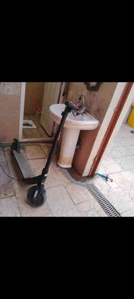 السلام وعليكم سكوتر شحن للبيع بطاريه ليثيوم اليوم شديتها جديدة ويمشي سريع ويطول شحن يمشي بلشحنه الوحدة 40 كيلو  مكاني بغداد البلديات
الاستفسار اتصال على الرقم *********** قيم وخذ بليرضي الله
