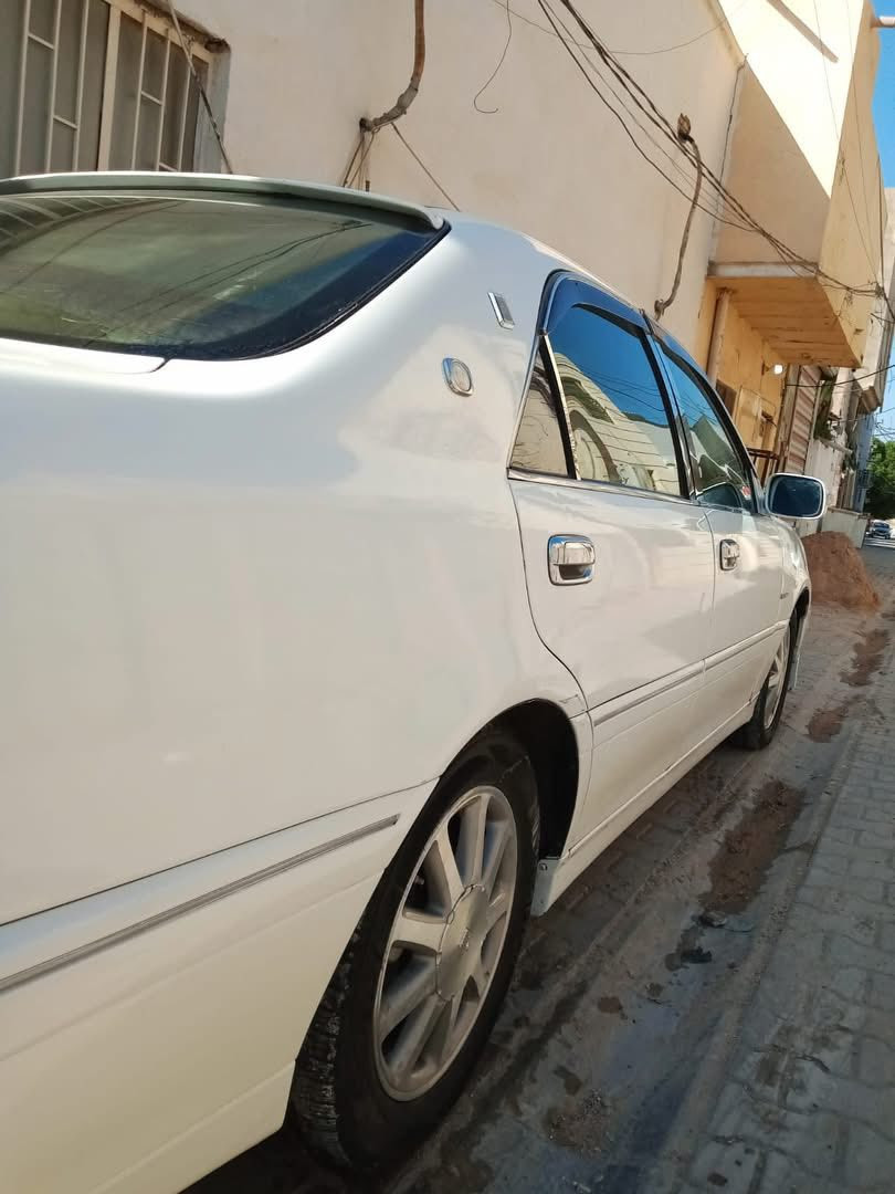 للبيع ملكة كراون
موصافات
4 دكم 
شاصي 75
محرك دي فور كبير
بردة خلفية 
شاشة
استيرن كهربائي
تحكم ستيرن
كشنات 4 كهربائي
ثلاجة خلفية
تحوير نجف
سيارة جاهزة وكارتون ماناقصها برغي
للاستفسار *********** 
125 وبيها مجال
