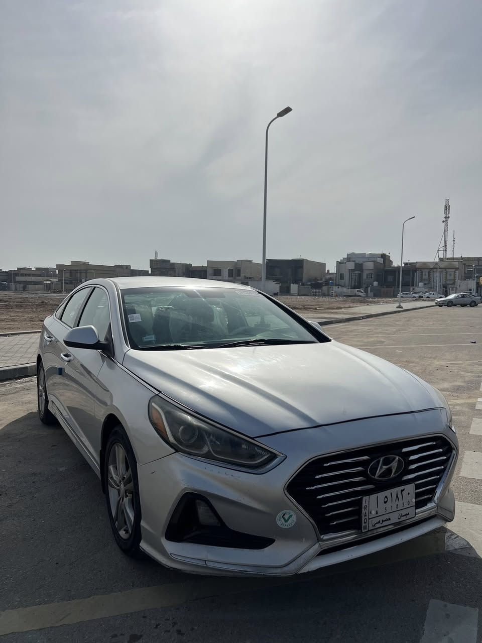 لسلام وعليكم سياره مكفوله سوناتا مديل 2018وارد امريكي بيه صبغ اربع قطع مكينه ٢٤٠٠جي دي اي جاهزه سياره بيه حادث خفيف كلش  بلهلال الخلفي داخل جلد جوزي  نص فول حداده جديده تبريد شغال سنويه منتهيه صارله شهر سياره حره مكان السياره بصره الزبير 
الهاتف ***********
السعر ١٢٢ وبيه مجال 
 مامتواجد ع ماسنجر
