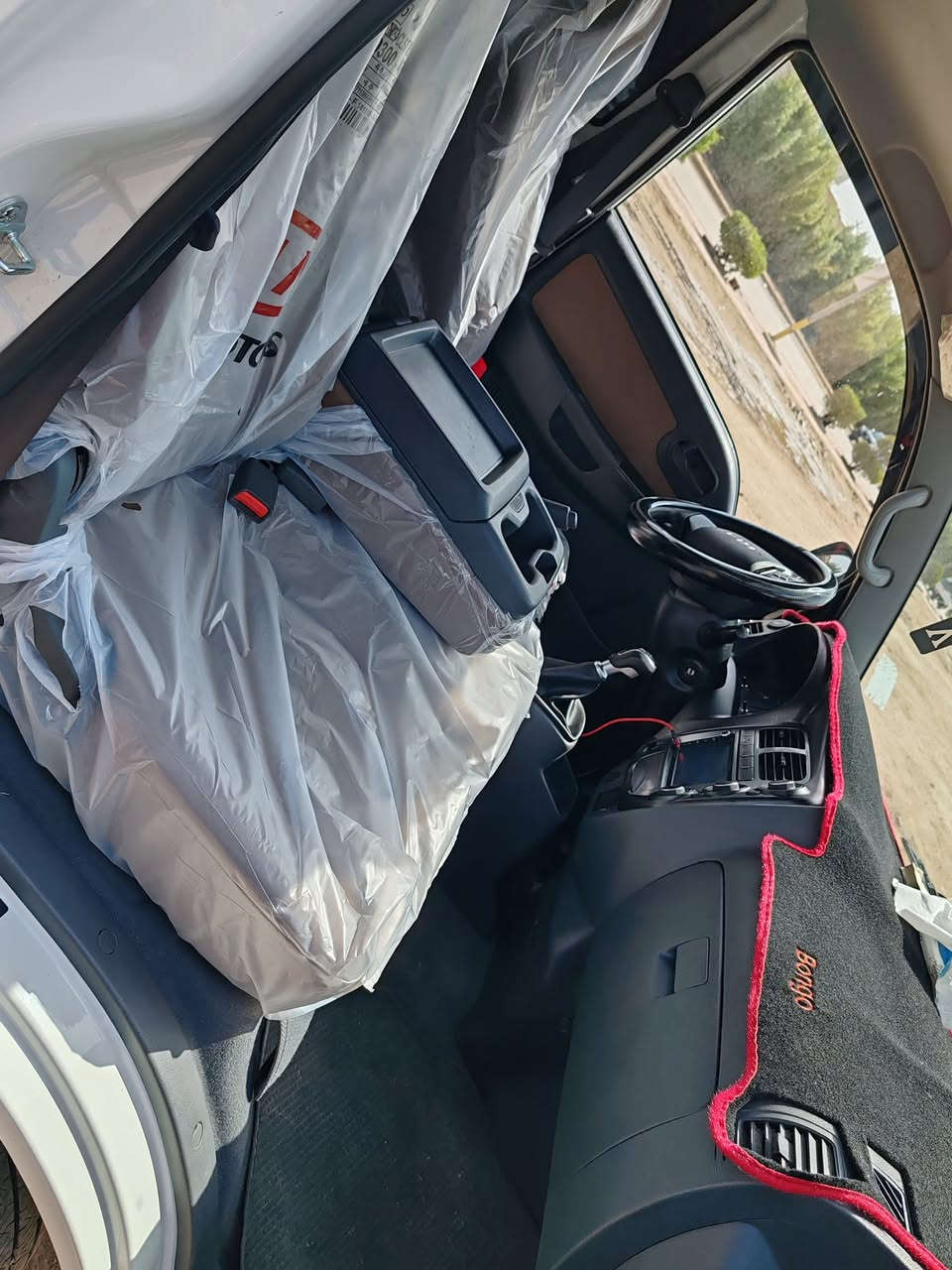 السلام عليك بومه مسكر 2025 سياره جديده زيرو سياره ماشيه 12,000 حقيقي سياره جديده مقفوله كفاله عامه من ضرب ومن صبغ ومن تبديل سياره جير محرك اكسل جدا سياره جاف مكان السياره بابل النيل رقم بغداد مشروع وطني لل 31 باسمي السعر 187 وبيها مجال حق الجيه الاستفسار على هذا ***********
