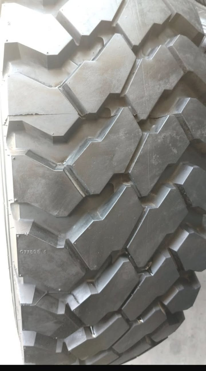 بو فروشتني تايى باجر و jcb و شوفل    ***********
لبيع جميع الاطارات شفل وjcb وباجر  ***********  
 گيانده ن بردسته                                 واتساب و فايبر
به نرخي گونجاو
 بسعر رخيص
1600/20 1400/20 395/85/20 365/80/20 335/80/20 20.5/25 23.5/25 26.5/26
