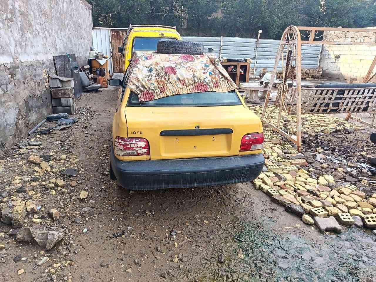 السلام عليكم سايبه مديل ١٢ رقم احمر تحويل لسياره محرك جديد كير تخم تاير باتري جداد السعر ١٦ ورقه مطلوبه ٧٥٠ لف هيه على المشتري مكاني بغداد رواد الصابيات قرب جسر الدوار خلف بانزيخانه سما الكاظميه ***********
