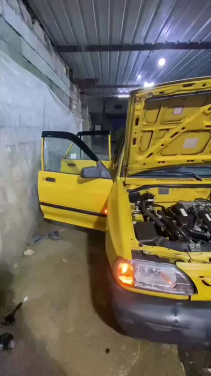 اسلام عليكم موديل ١٣مثل ماموضح بصور مصفره تبريد شغال بس بيهه شاصي من جهت السايق مفطور *********** مكانهه بغداد سعر 33
