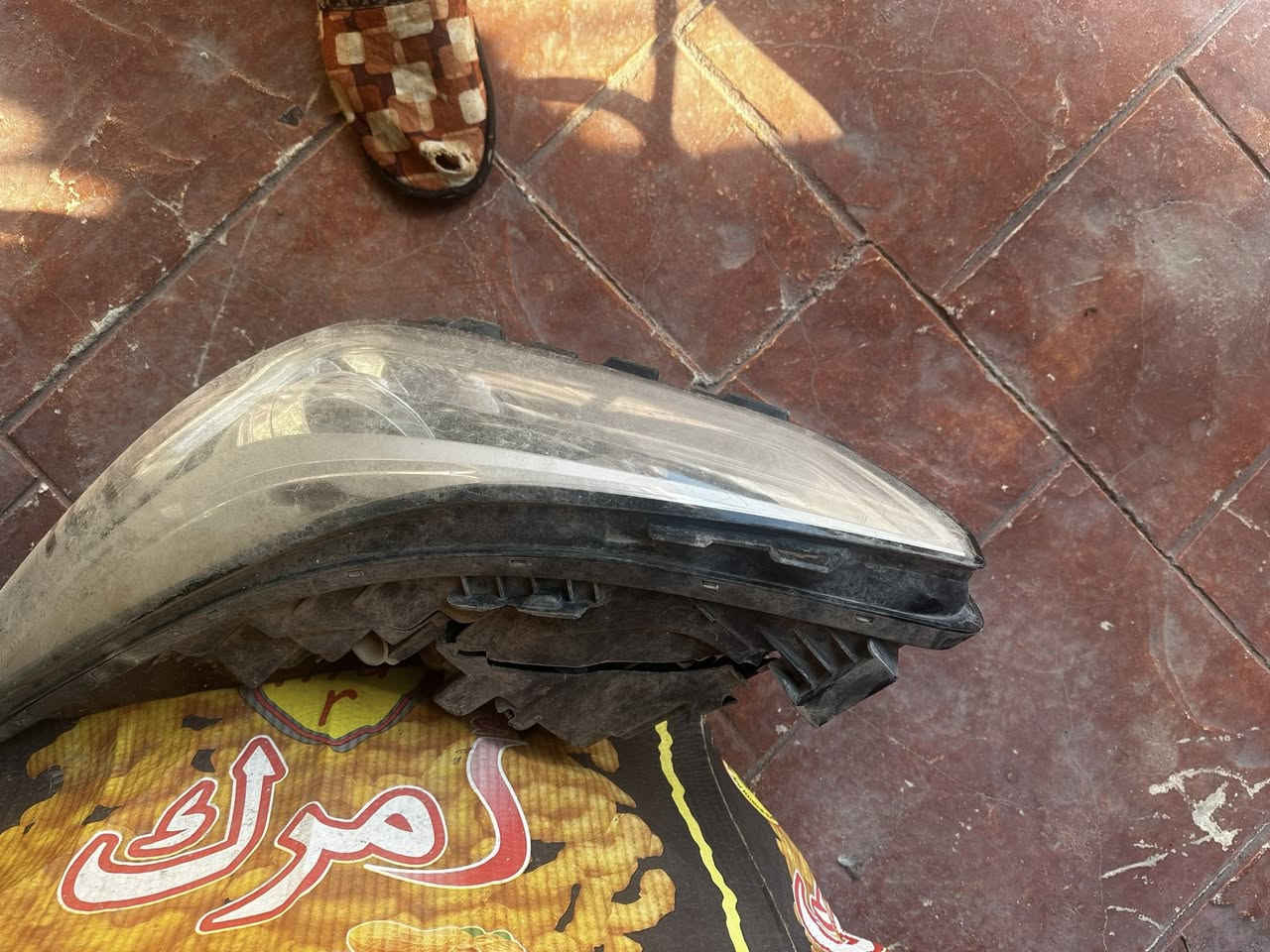 غراض جي ٩٠ موديل ١٨ للبيع وكاردن كامل وياهن مكاني بغداد الكرخ ***********
