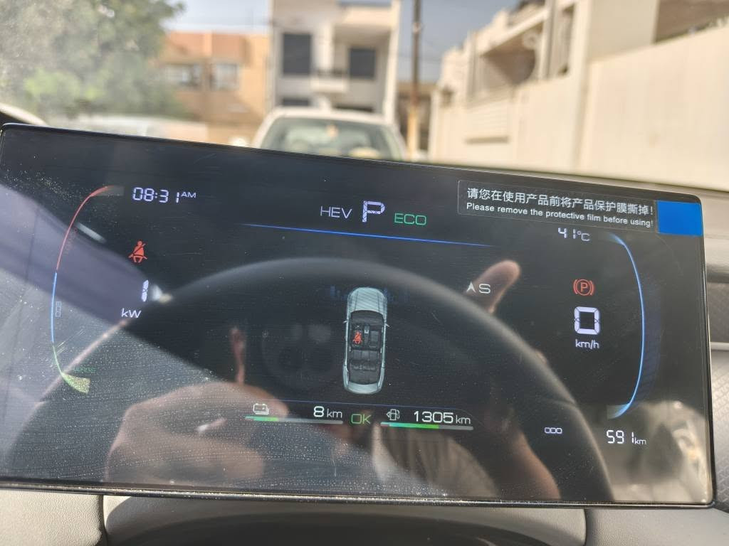 Byd qin plus 2025 زيرو زيرو زيرو 
تمشي بالتفويلة 2100k
السيارة زيروو مكفولة من  الرصعة ومن الشخط ومن الضربة

ماشية (600)كيلو  متر فقط زيرووو زيروو
مرقم كركوك باسمي تحويل مباشر 
•(شحن_هايبرد بانزين) 
سعرها (126$) ورقة قفل من الاخير بدون معاملة ارخص زيرو بكل كركوك
•كاعيات qin plus البلادية وياها بنايلون
جميع ملحقاتها موجودة
• شاشة وسطية كبيرة
•شاشة كيج الكتروني
•تشغيل بصمة
•تشغيل عن بعد
• كارت تشغيل nfc
•ابواب بصمة
• سويج بصمة
•حساسات خلفية
•كامرة خلفية
•قطعتين تبريد
•لايتات زينون 
•كشنات جلد بيجي
•اوتو هولد
•تحكمات ستيرن
•حساسات اطارات
*لون ابيض داخل اسود
•منافذ شحن
•تحكم مري كهربائي
•اشاير بالمري
•شاحنة بلادي تجي  8 و 16 امبير انته تتحكم بيها تشحن السيارة ب ساعتين
•وضعيات ايكو_ سبورت _ نورمل
•بعدها بنايلون مال شركة
وبعد بيها هواي مواصفات 
مكانها كركوك
للتواصل مع مالك السيارة *********** كركوك, العراق
