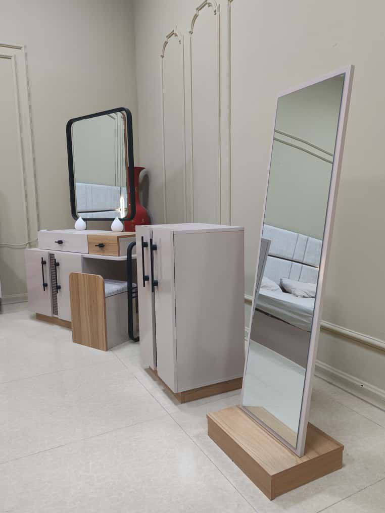 غرفة نوم تركي 10 قطع اصلي 
جديدة للبيع


**إذا كنت صاحب هذا الإعلان وتريد حذفه لأي سبب، رجاءا أرسل رسالة إلى الدعم الفني**