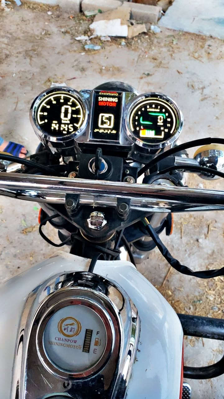 ستوته للبيع موديل 2023 مكينه 150  ستوته كلش نضيف مابي عيب اوراق كل كامله كهرباي بيلادي مكاني كلار سعر  1650 
رقم ***********
