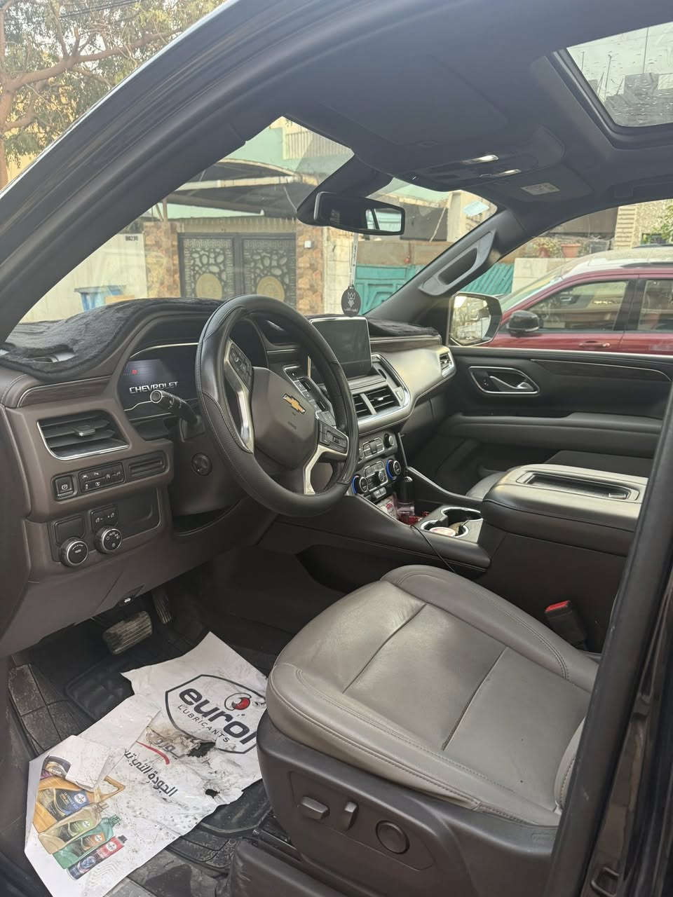 السلام عليكم 
تاهو 2022 lt 
محرك 5300المرغوب
السياره مواصفات lt
بنوراما 
كشنات جلد
كشنات تدفئه
كشنات كهرباء حتى الخلفيات 
رادارات 
تحديد مسار
اوتو 
عدادات شاشه دجتيل رقميه 
نضام صوت bose
شحن لاسلكي
مراة خلفيه تعتيم اوتماتيك
كامرات 360
حساسات امامي خلفي 
رادار تصادم 
تحكم في وضعيات القياده
جنطه كهرباء رجل
ومعروفه موصفات الlt
تخم تاير برجستون
كير مكينه مكفولات صبغ مكفوله
ماشيه 100 الف 
السعر 470 وبيها مجال بسيط مكان بغداد الدوره 
***********
