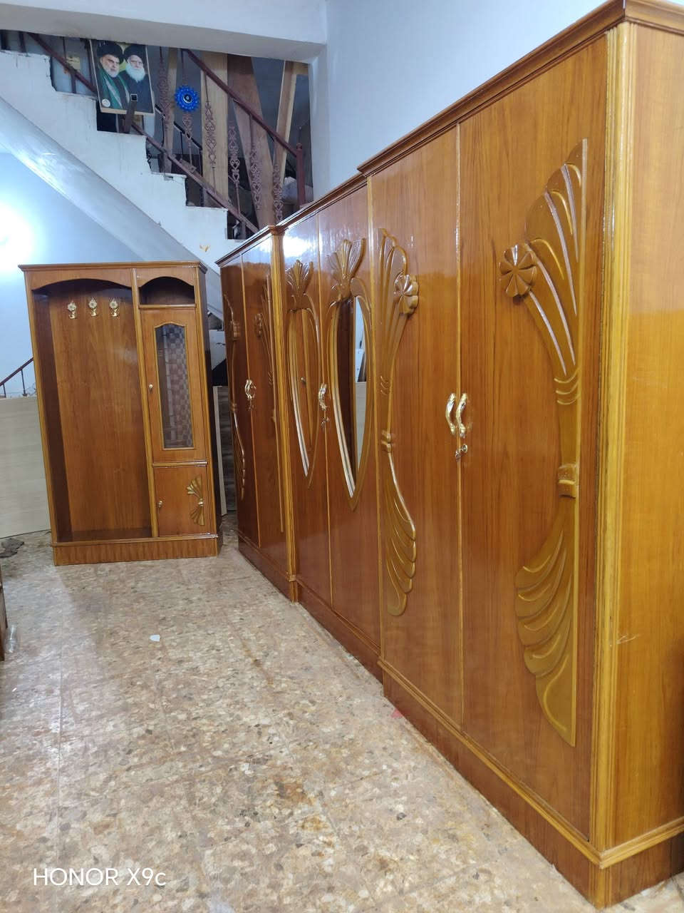 السلام عليكم غرفه كامله ام 6️⃣ بيبان شغل درجه اولى تسكام غرفه كامله وجاهزه اي نقص ما بيها الوجه صاج خمسه ملم موديل حديث نظيفه كلش شغل درجه اولى الغرفه داخله صاج ووجهها صاج نسيت واحد السعر 850 يشمل الشد والتوصيل مجاني داخل النجف وبيها مجال للشراي ***********
