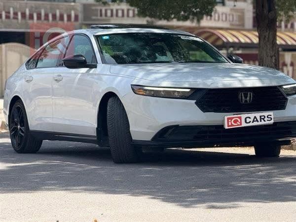 للبيع هوندا أكورد سبورت L هايبرد موديل 2024
السياره بدووون صبغ بارد فقط 
السعر: 19,500$ وبي مجال 
مواصفات السيارة:  
•  وارد: أمريكي 
•  اللون: ابيض صدفي  
•  الماشية: [35.000] كم فقط  
•  فتحة سقف، كشنات جلد، شاشة كبيرة كاربلي، كاميرا خلفية، حساسات  
•  رادار، نقطة عمياء، تحديد مسار، مثبت سرعة ذكي  
•  ويل كب 19 سبورت، لايت LED كامل  
•  رقم بغداد باسمي، السيارة باسمي 
مكان التواجد: بغداد   ***********
ممتواجد ع النت التواصل مع صاحب الرقم
