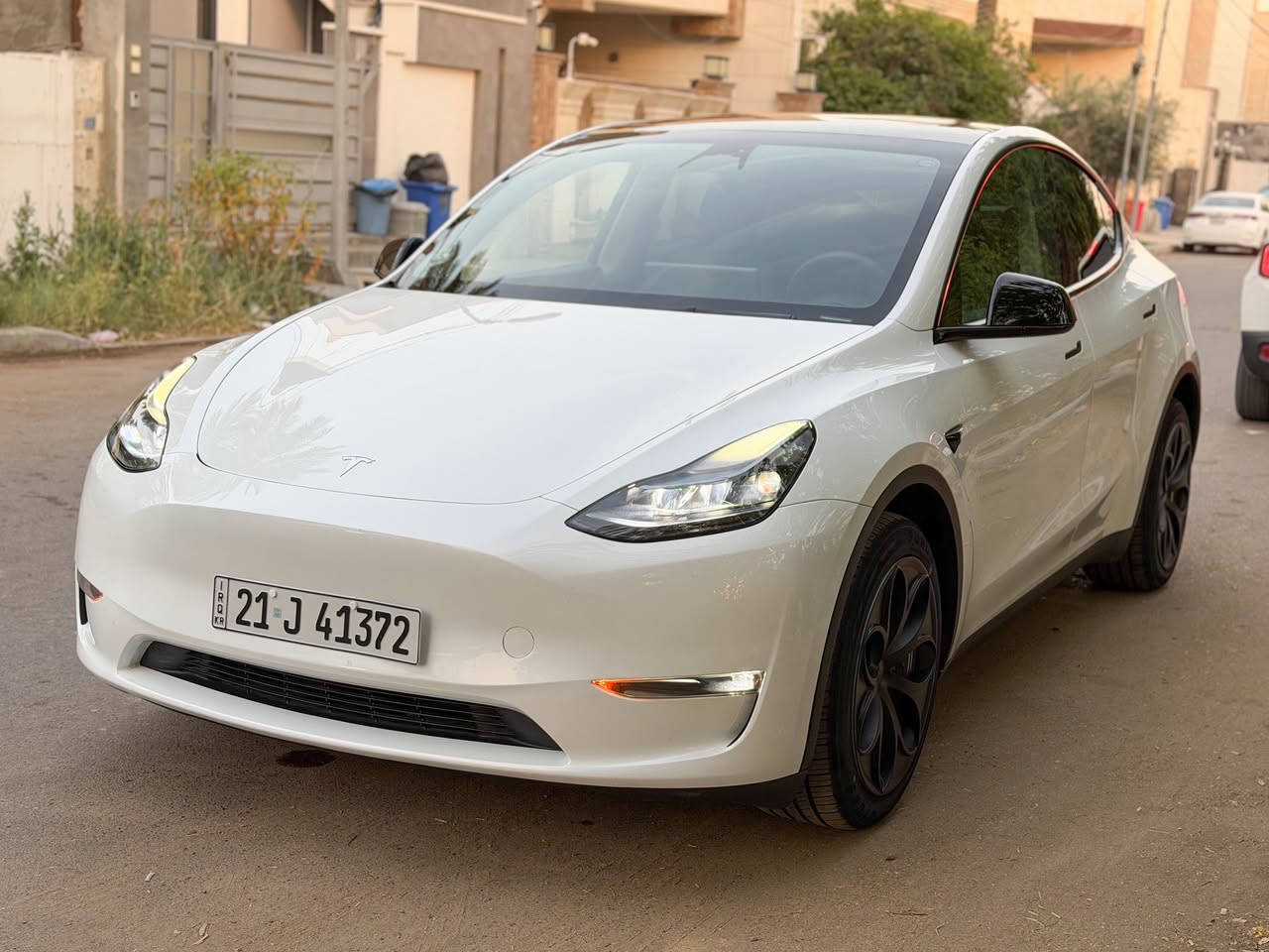 Tesla Model Y Dual Motor Long Range للبيع
الموديل:- 2023
العداد:- 50.000Mile 

أون لاين

الحادث:- جانبي قطعتين صبغ جاملغ وباب الراكب

وارد كندي مابيها صور حادث

جاهزة على أخر حباية ادامة كاملة

السعر 20.800$
موقع السيارة بغداد الاعظمية
***********
