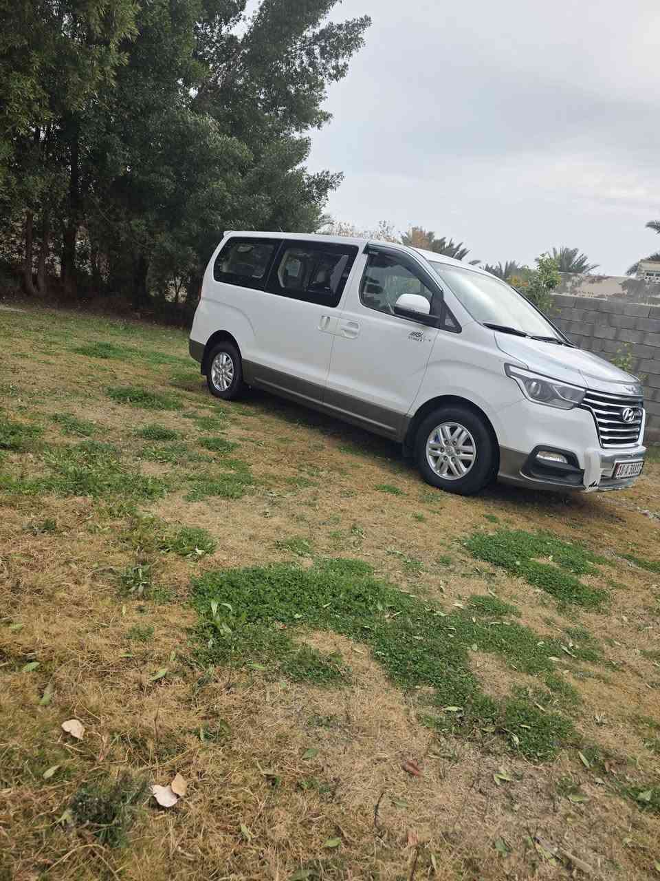 سلام عليكم ستاركس لبيع موديل١٩ مفتوح كفله عامه تخم تير حداديه جديده مكينه جديده مكان واسط عزيزيه ***********
