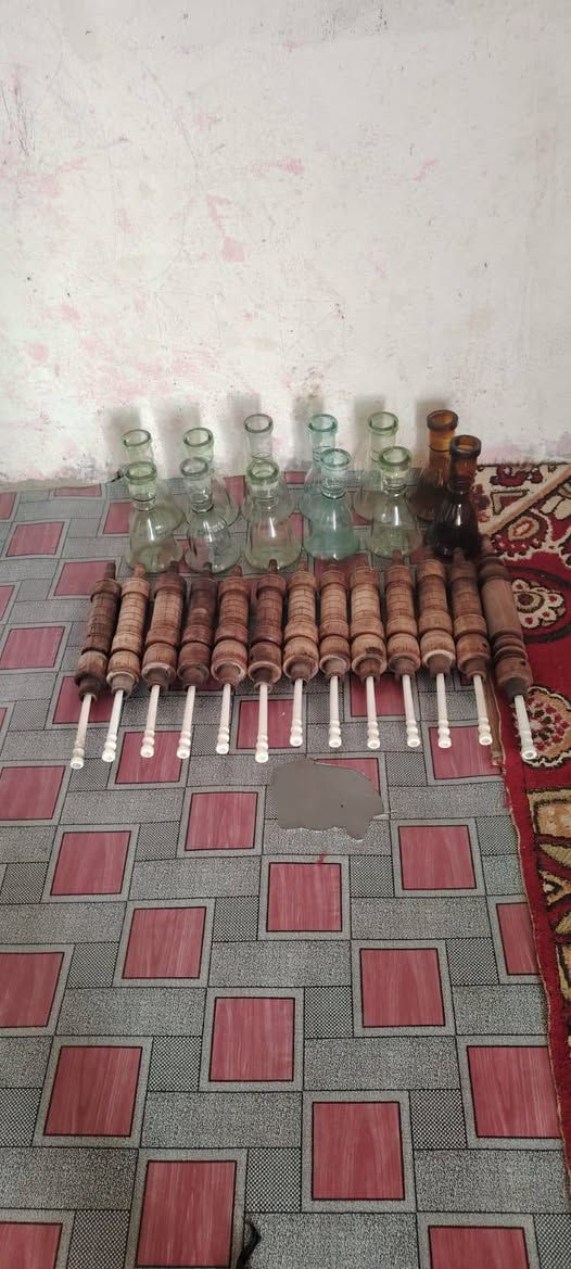 نراكيل كامله وميز البيع
سعر مناسب صاحب نراكيل محتاج ليريد نتصل عله هاذ رقم ***********
