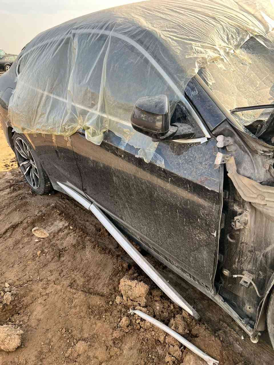 السلام عليكم الله يجفيكم شر الحوادث
Bm x4 2021
للبيع على حادثها السياره فول مواصفات للاستفسار الاتصال :***********
