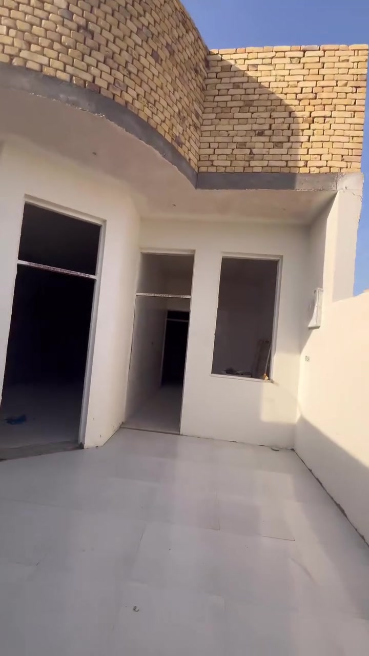 تعال أسلمك بيت أحلامك بيت جـاهز من كافه الملاحقات فقط  

تانـكي ماطور انـاره جـرس مـغاسل كـهـرباء مولد تـستلم مـفـتاح 😇

يــااللـه اللـــهم صــــلي عـــلى مــحمد والـ مـحمـد 

يـتوفر بيـت زراعـي طـابق واحـد الـمساحه 125مـتر بـنـاء حــديث فـول

الـبيـت بنـاء طـابوك صـب كـونكريت مـسلح ربـاط صـب كـونكريـت 

مفتاح خلال سبوع بالأكثر يـتكون مـن غـرفه وصـاله وسـتقبال كبير

مـنور صـحيات داخـل وخـارج سـتاره عـاليه مترين ونص وجاهز الـبيـت 

الـسعر جـوه الـسوك 55وبي مجال الـشراي كـافه الـخدمات مـتوفره 

شارع 10مـتر مدارس كهرباء مجاري ثقـيل وخـفيف إنترنيت ضـوي جاهز

الــموقع الـنـاصــريه سـدينـاويـه قـرب صـفي الـدين 🦅🏘️

_______________________________
عندك بيت للبيع او #للايجار دزلي تفاصيله وسعره ع الخاص بيع وإيجارات سريعه ان شاء الله والتسهيل من الله / تفضلوا خاص اوالاتصال على الرقم التالي 
__________***********___________
وسنكون في خدمتكم غايتنا رضاكم والمصداقية في العمل شعارنا
