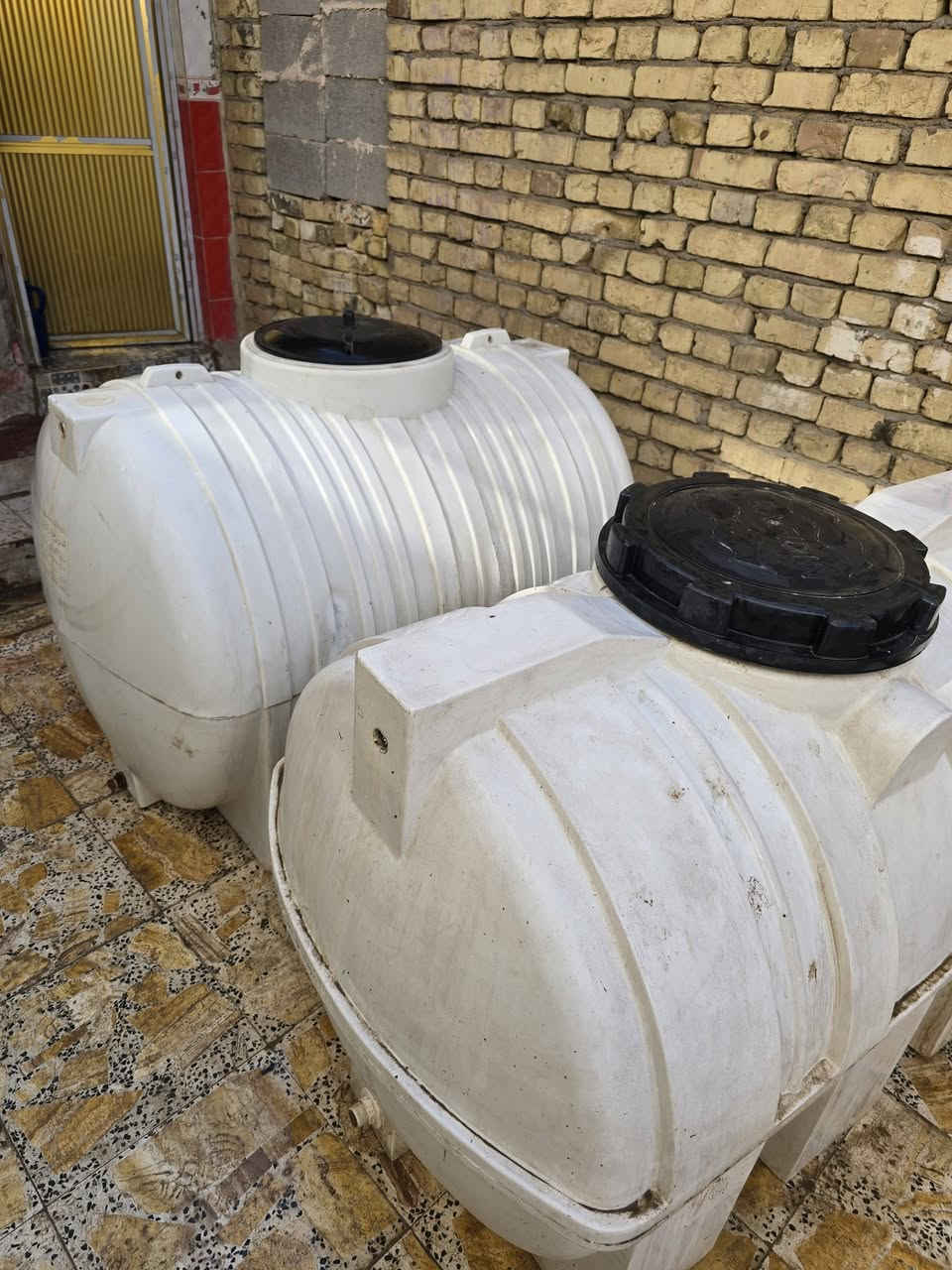 مقطورات للبيع الوحده ب 35 
***********
