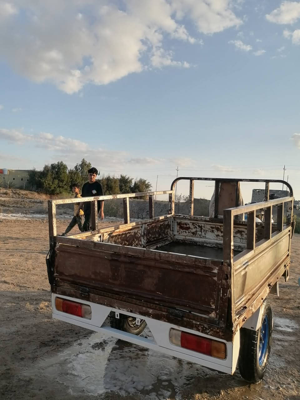 السلام عليكم
ستوته امتيار مديل 18 محرك 25 مكفول شاصي ومحرك
كرهبائيات كله شغاله أوراقه ضاعن ابيع كلك ستوته ماعايزه برغي كلش حلوه المكان ديوانيه قضاء غماس
السعر 750 وبيه مجال للطيبين
اتصل ***********
