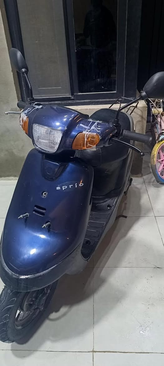 دراجة بطه للبيع موديل 2003 نضيفة وشغالة كهربائيات شغالة سلف نكرة باتري جديد تايرات جدد 
السعر225 
***********
