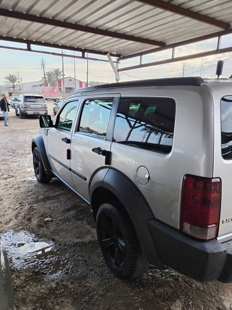 السلام عليكم ورحمة الله
سياره دوج نيترو 2008
السياره كفاله
كير ومكينه وتبريد كله جديد صدر جديد تخم تاير جديد غرفه نظيفه
كشر بلادي بدون صبغ بدون ضربه
مكينه ٦ اسلندر ٣٧٠٠
كير ٥ نمر
رقم انبار انكليزي تحويل اي مكان
داخل كله وضع البلاد
مسجل وستتم سماعات بلادي
مكان السياره بغداد قريب ع غزاليه
ترهم مراوس ابو بيع السعر ٩٦ وبيها مجال
هاتف ***********
