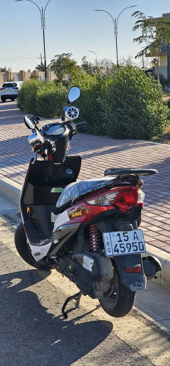 دراجه للبيع و مراوس بسياره اوبل فكترا كاديت استره اسبرو برنس  هاوجي ٢٠١٩ مرقمه بأسمي سنويه الى ٢٠٢٨ داراجه جاهزه من كلشي تايرات جدد كهربائيات شغاله نكره سلف 
و اول هندر يشتغل ما ناقصه كلشي السعر الاتصال على الرقم التالي *********** يوجد واتساب
