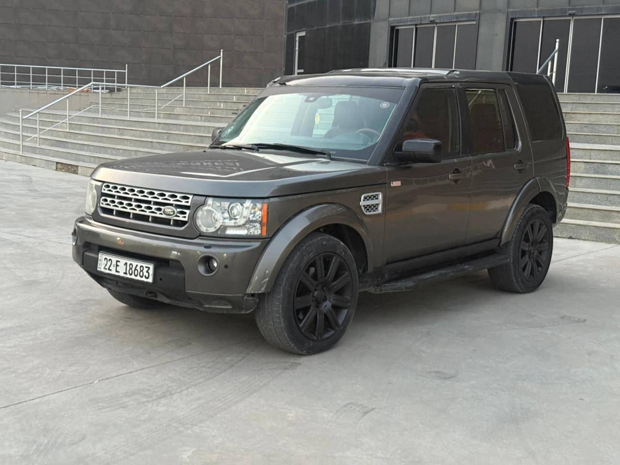 لاند روفر موديل 2006 محدث سيارة جاهزة شرط التحويل والوكالة كير محرك صدر كهربائيات جاهزة سيارة مابيه نقص سيارة فول السعر 85 ومراؤس حسب القناعه شراي اتصل العنوان كركوك *********** كركوك, العراق
