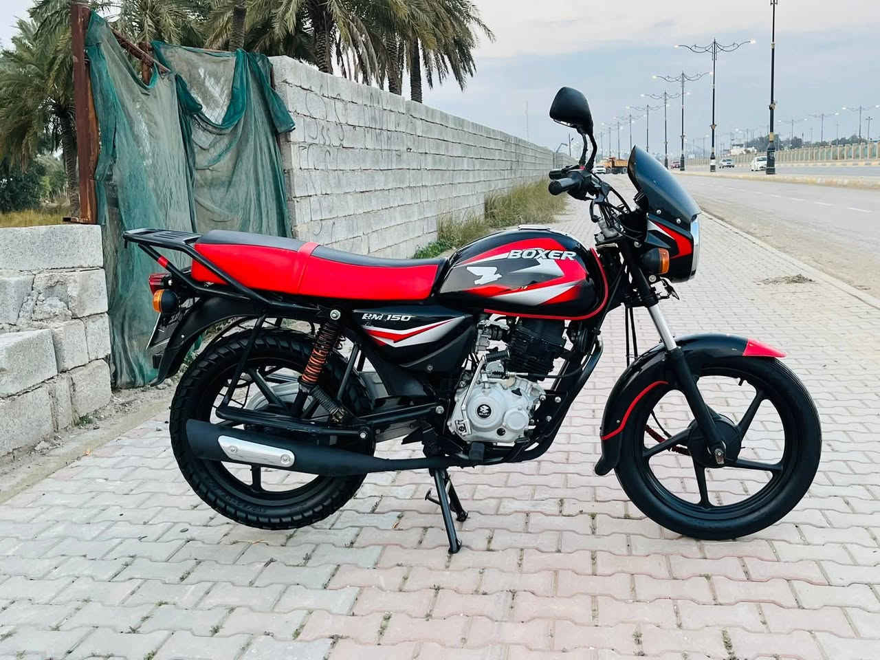 دراجه كفاله عامه مرقم بغداد دراجه شخط مامشخوطه مال بيت بس محتاج بيعتها سريعه اتصال ع رثم فقط ***********
