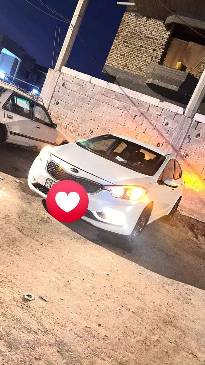 سلام وعليكم كيه فورتي مديل 2016 وارد امريكي بيه جاملق امامي مبدل
لعنوان بصره مطيحه 

هاتف ***********
سعر 125 وبيه مجال
