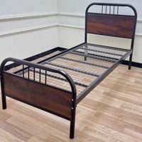 سرير نفر • حديد