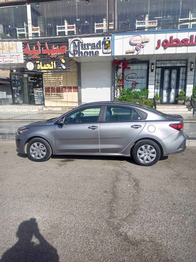 KIA RIO شكل جديد موديل 2022سيارة فول اقتصادي يتحمل أسواء نوع من الوقود وتبريد بالصيف مع البنزين العادي شغال بدون ادوانز
سيارةجاهزةبدون دينار تصرف بها
مواصفات 
محرك 16 دوش
شاشة كبيرة ايلات
كامرة دوارة
جامات كهربائي 
مراية شفت كهربائي 
ويل حجم 15
دشبول لونين اسود و رصاصي
سيارة ثلاثة قيادة
تحكمات استيرا 
مقعد جم ترفع وتنزيلها
مانع تزحلق
ائيرباكات عشرة فيها
وحساسات اطارات
وصندوق بونيد وبيان
وكير وهندربريك
وبعد فيها كثير من الحساسات أخرى 
الحادثة السيارة شي بسيط
بس البونيد صبغ وبدون الدواخل ائيرباك فقط استيرآ طاكة 
حتى غاز تبريد بلادي باقي ما متأثرة علي راديتر تبريد سيارة
وبها مكان بارد اصغار ابدا
مكان سيارة كركوك
 اي إستفسار عندكم خابر على هذا الارقام
***********وات ساب على اسيا فقط
                       *********** كركوك, العراق

