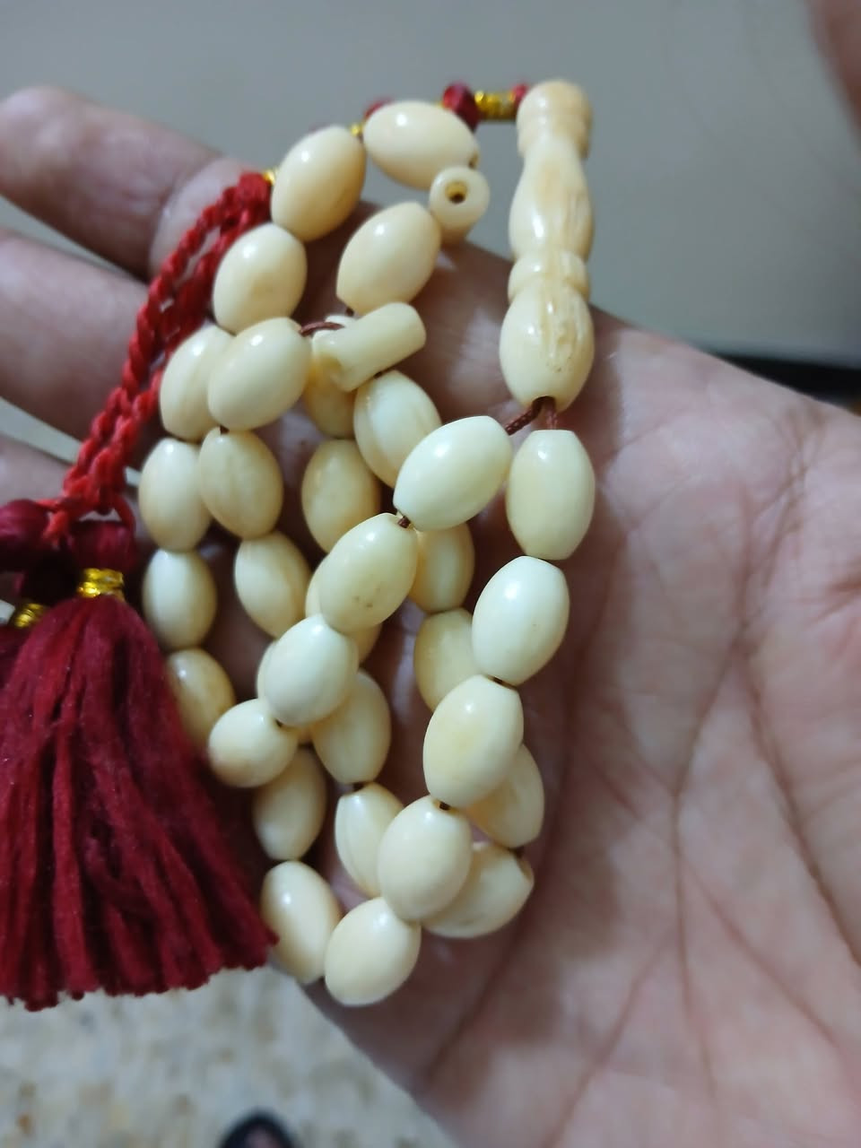 عاج من النوادر القديم 
السعر ١٥٠ وبيها جال 
بيع سريع 
المكان بغداد الحبيبية


**إذا كنت صاحب هذا الإعلان وتريد حذفه لأي سبب، رجاءا أرسل رسالة إلى الدعم الفني**