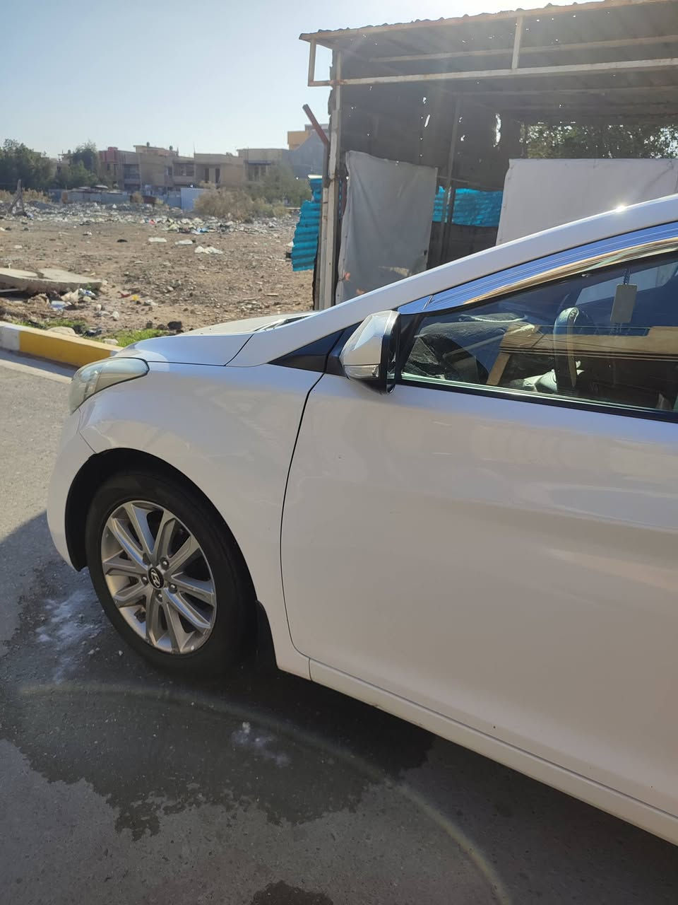 سلام عليكم الانترا موديل 14 سياره واحد علا واحد لمتدد محرك 1800 سياره بيه صبغ جوه قبق البانزين فقط غيره مكفوله ماشيه 180 رقم بغداد بسمي كامله سياره مكانه الحسينيه ***********  السعر130
