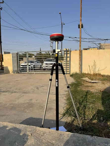 🌍 خطوة نوعية في عالم المساحة داخل العراق

في إنجاز يُضاف إلى سلسلة أعمالنا الميدانية،
تم تنفيذ مشروع تثبيت نقاط Static عالية الدقة في جميع محافظات العراق 🇮🇶،
بالتعاون مع الوكيل الحصري لجهاز Alpha Geo، وباستخدام تقنيات Differential GPS الحديثة.

🔸 تم تنفيذ العمل وفق أعلى معايير الدقة الجيوديسية،
لتكون هذه النقاط مرجعاً ثابتاً ومعتمداً لجميع الأعمال المساحية المستقبلية،
سواء في مشاريع الطرق والبنى التحتية، أو أعمال الرفع الطوبوغرافي، أو الدراسات الهندسية المتقدمة.

📐 هذا الإنجاز يسهم في تأسيس شبكة مرجعية تغطي العراق بالكامل،
وتخدم الشركات والمكاتب الهندسية بتوفير نقاط جاهزة دقيقة للإسناد والربط.

📞 مكتب AK الهندسي
جاهزون لتنفيذ كافة الأعمال المساحية داخل بغداد وجميع المحافظات
باستخدام أحدث أجهزة GPS وTotal Station
ودقة نضمنها لكم في كل نقطة 📍
للاتصال متوفر واتساب :- 
***********
***********
