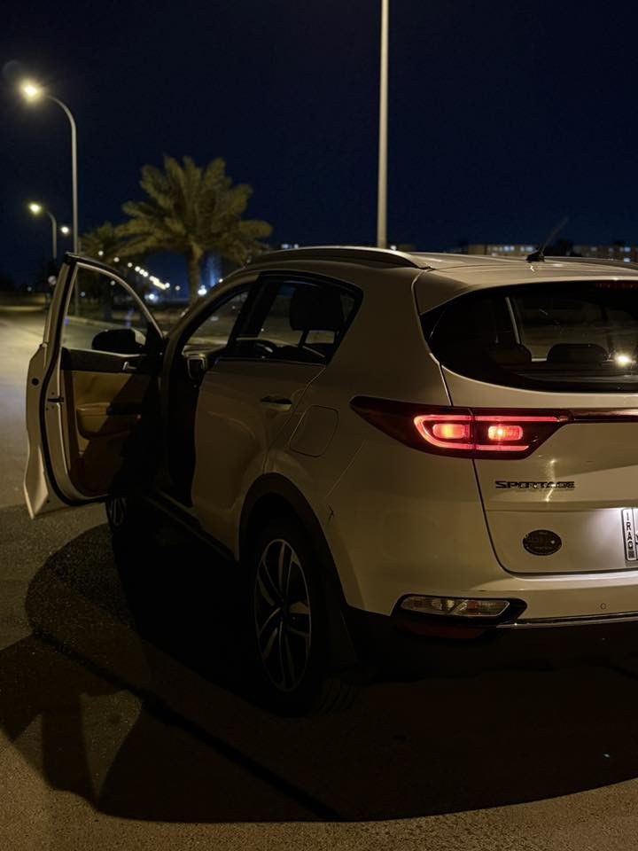 السلام عليكم 
للبيع او مراوس
 
سبورتج 

موديل 2020

خليجييي🔝

كفاله عامه ⚡️

اي ضرر مابيهة  ✅

3 انضمة قياده ✅

تبريد قطعتين ✅

سويجين✅

تحكات ستيرن جهتين ✅

شاشه اندرويد ✅

لسياره مابيه نقص ✅

ماشيه 91 الف كيلو ✅

برغي ممفتوح بيهة   ✅

حداديه 100‎%‎✅

تخم جديد ✅

دسكات جدد ✅

كلشي مابيهة لابارد ولا ملعوب بيهة🔝

للاستفسار :***********
لسعر:200 ورقه 
وبيهة مجال
