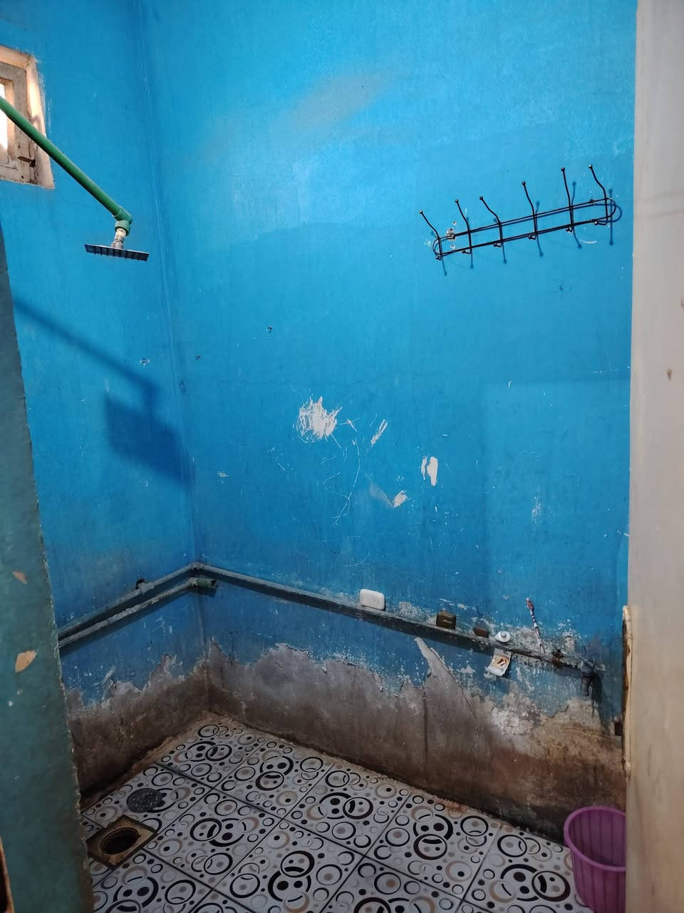 السلام عليكم بيت زراعي للبيع سند 117 للبيع مساحه 120 متر البيت يرادله ترتيب البيت منطقه سويب السعر 50 وبي مجال قليل استفسار اكثر ***********
