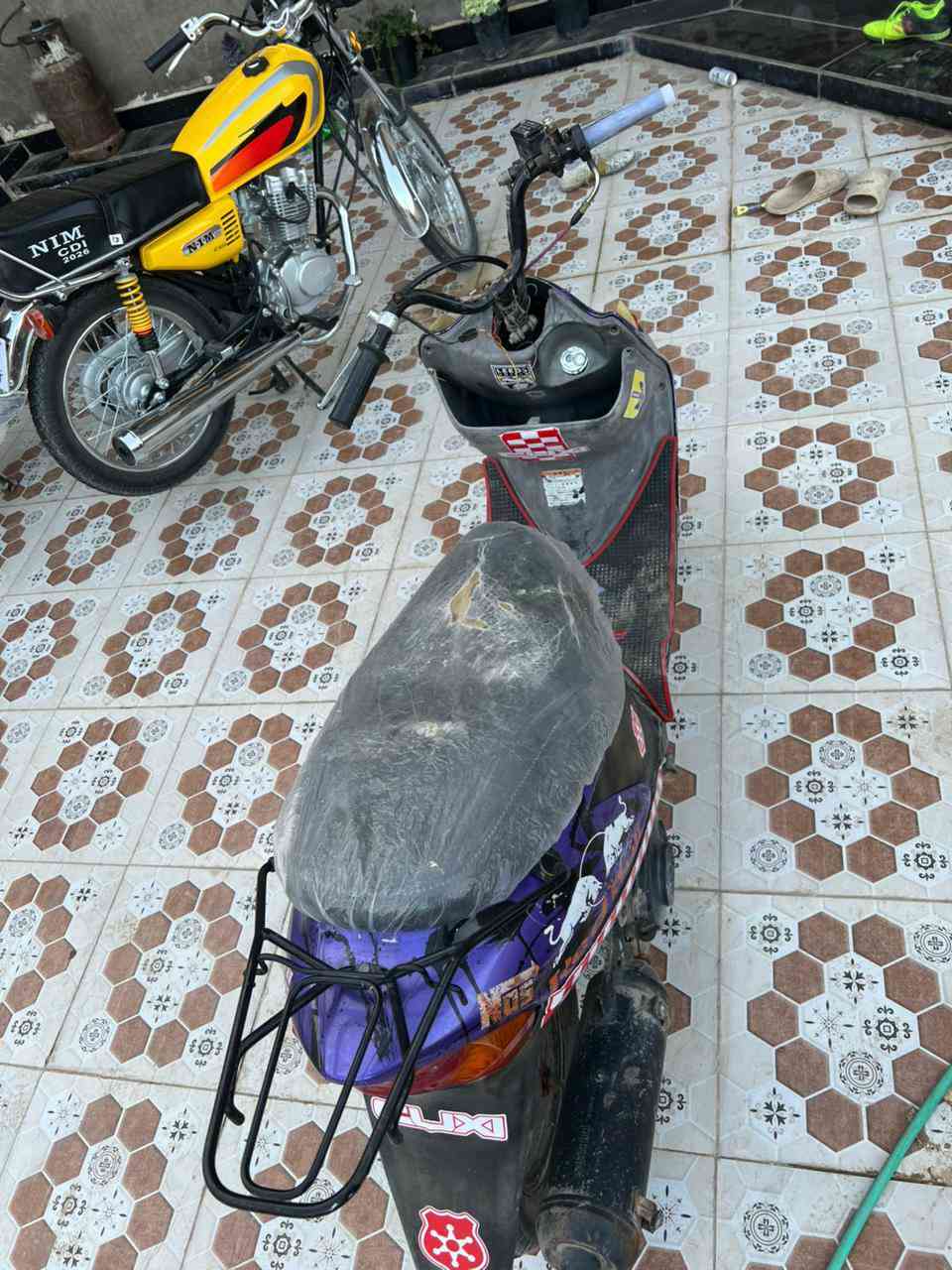 ادرس ياباني قديم شغاله خير من الله عوزها بس شوته وترتيبات تفاصيل  *********** وتساب
