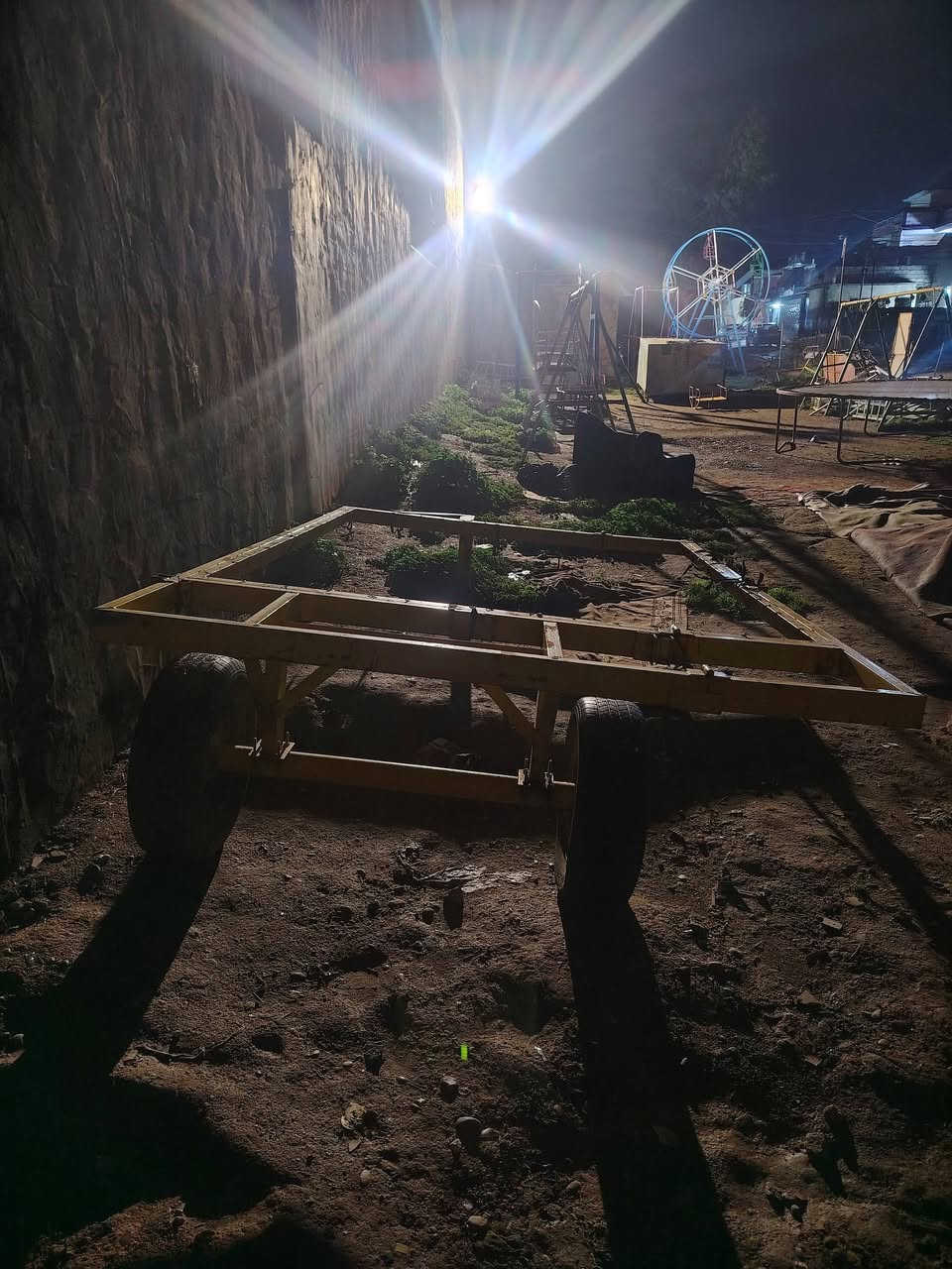 السلام عليكم عندي هاذه النطاز كلشي مابي نضيف كدام العين السعر 350 بي مجال للطيبين التواصل عله هاذه الرقم ***********
