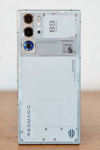 ريد ماجيك ٩ برو • ذاكرة ٥١٢ • غزالية