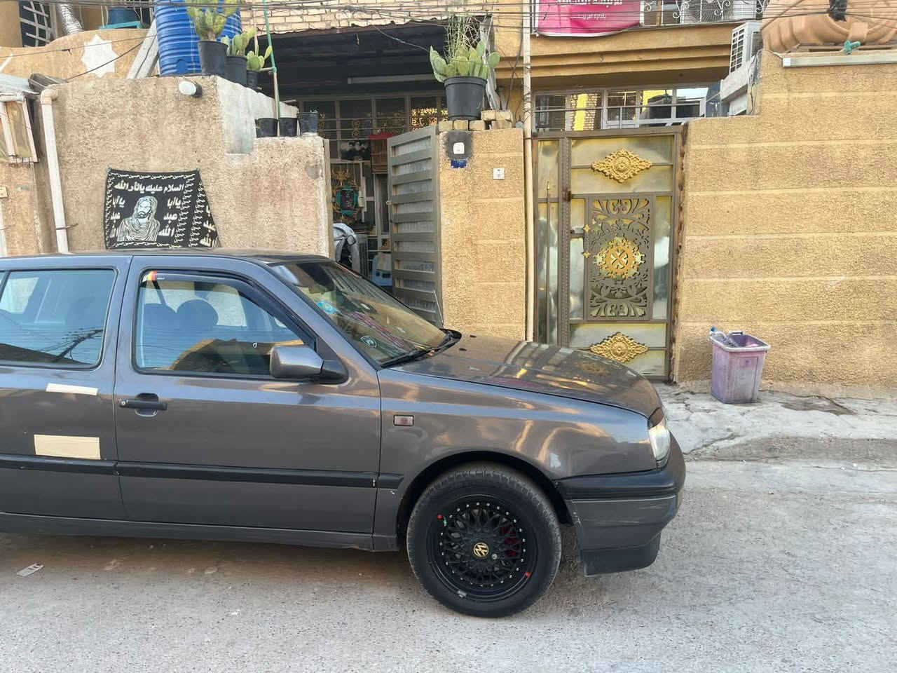 السلام عليكم كولف للبيع موديل 1992
***********
