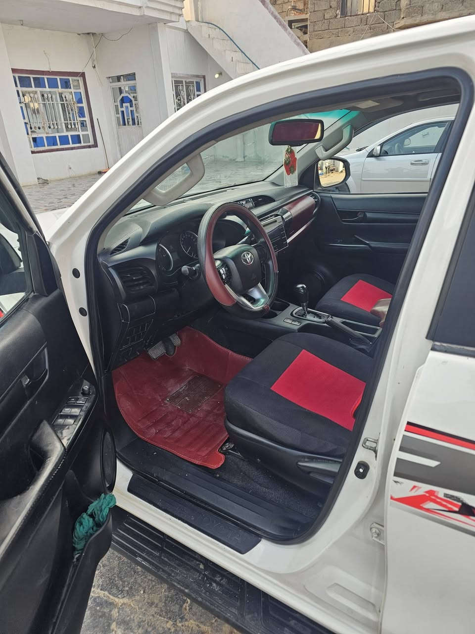 السلام عليكم 
بكم عذاري 2016 محرك #گاز للبيع
السعر 180 وبيه مجال
بيه مكانات صبغ ، گير اوتو فول مواصفات
گير ومحرك شرط السيارة جاهزه مابيه اي عيب، سنوية نافذة
*********** 
***********
